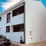 Beni Apartament *